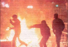 Αγωνιστικός χαιρετισμός στο εξεγερμένο Πολυτεχνείο του 1995